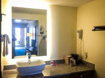 Econo Lodge University Arena ชาร์ลอตต์สวิลล์ ภายนอก รูปภาพ