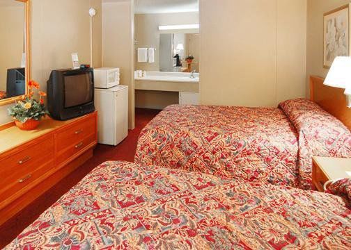 Econo Lodge University Arena ชาร์ลอตต์สวิลล์ ห้อง รูปภาพ